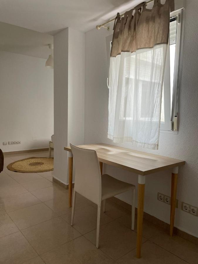 Vtz El Balcon De Rey Alfonso V Apartment Zaragoza Bagian luar foto